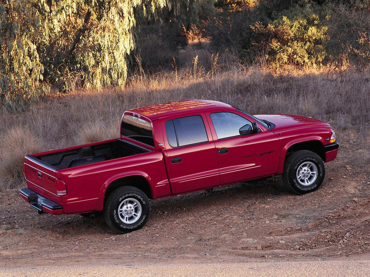 Dodge Dakota II Пикап Двойная кабина Quad Cab