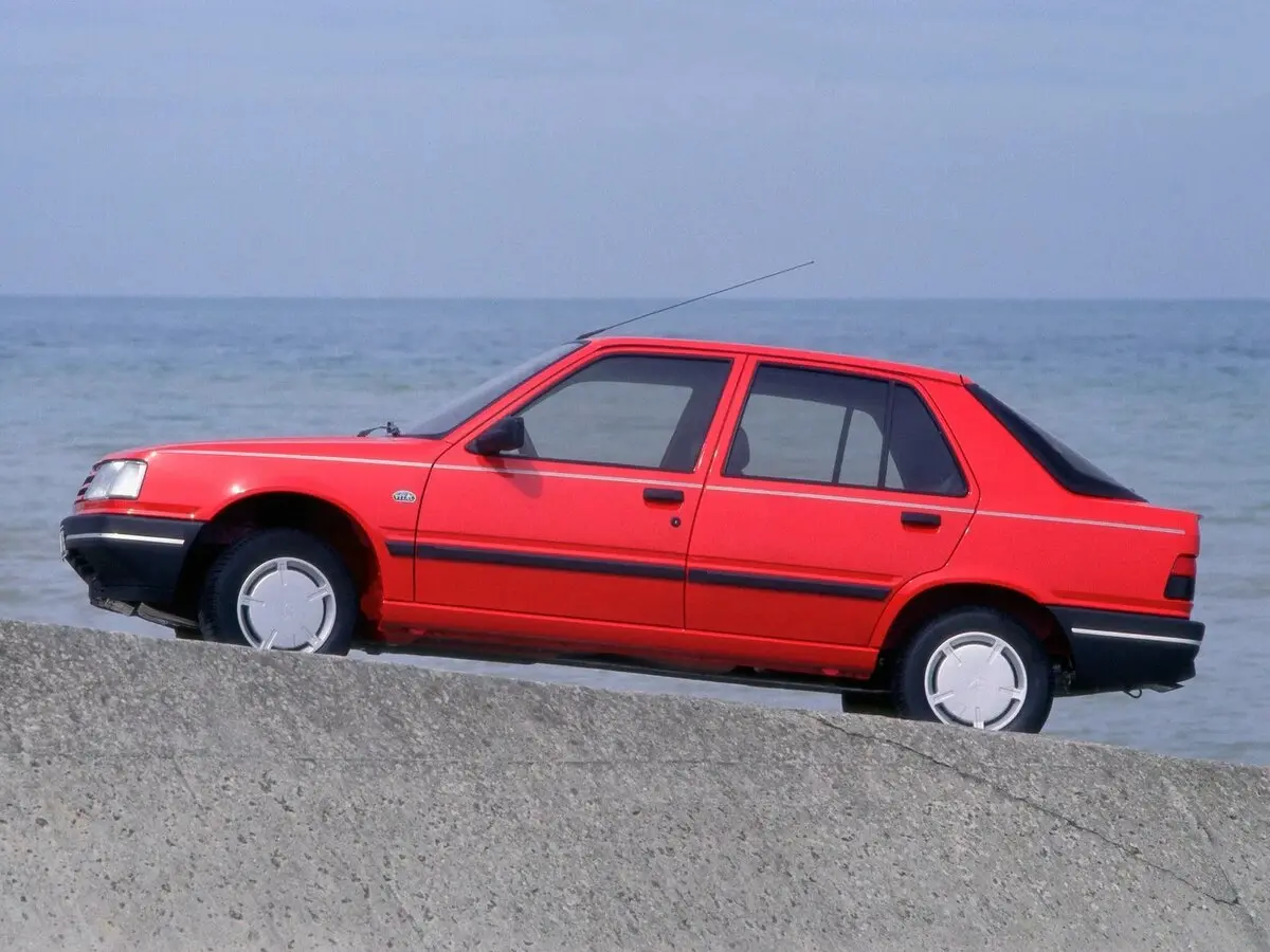 Peugeot 309 I Рестайлинг Хэтчбек 5 дв. — сүрөт 2