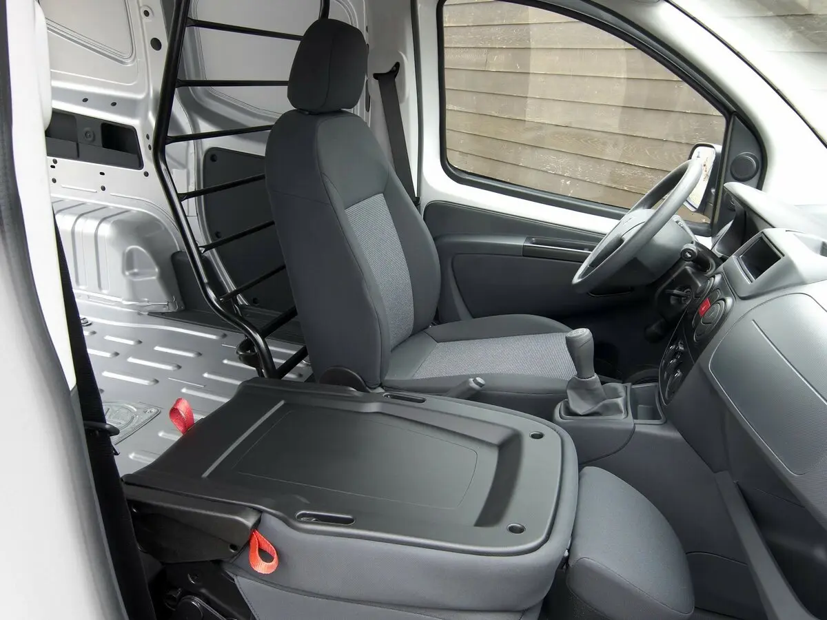 Peugeot Bipper 2008 – 2018 Фургон — сүрөт 6
