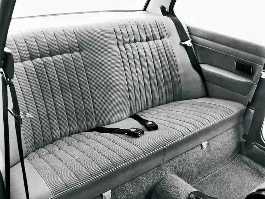 BMW 3 серии I (E21) Седан 2 дв. — photo 11