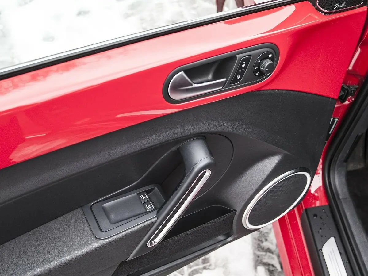 Volkswagen Beetle II (A5) Хэтчбек 3 дв. — photo 20