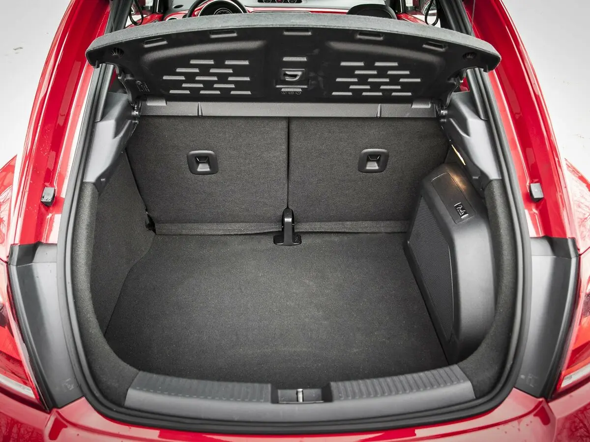 Volkswagen Beetle II (A5) Хэтчбек 3 дв. — photo 22