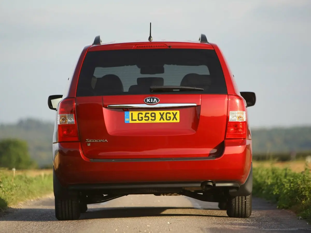 Kia Sedona II Минивэн SWB — сүрөт 4