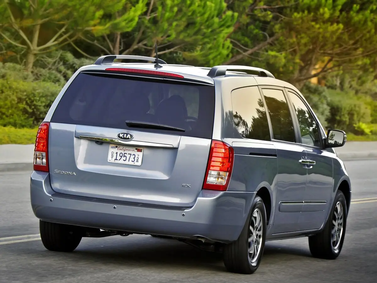 Kia Sedona II Рестайлинг Минивэн SWB — сүрөт 3