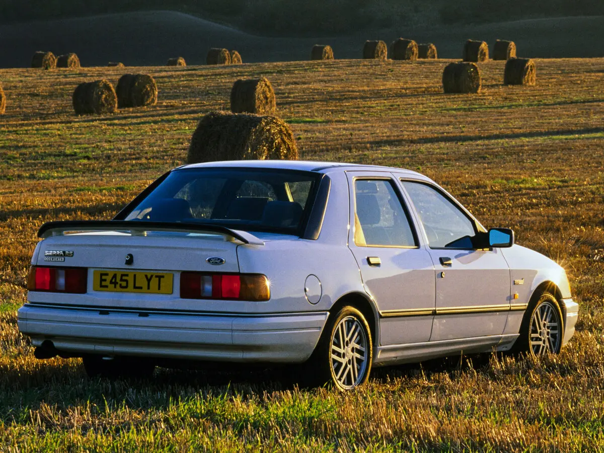 Ford Sierra I Рестайлинг Седан — сүрөт 4