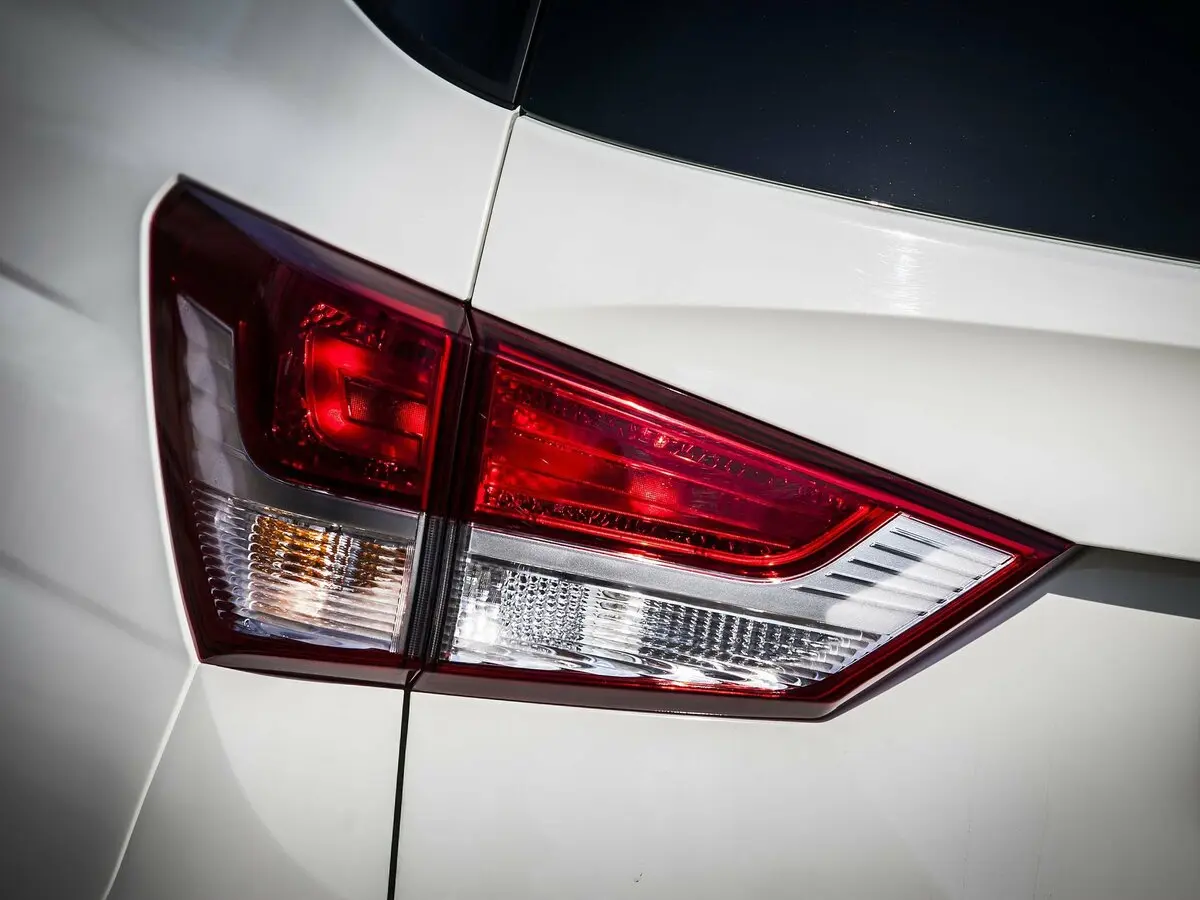 SsangYong Stavic 2013 – 2019 Минивэн — фото 16