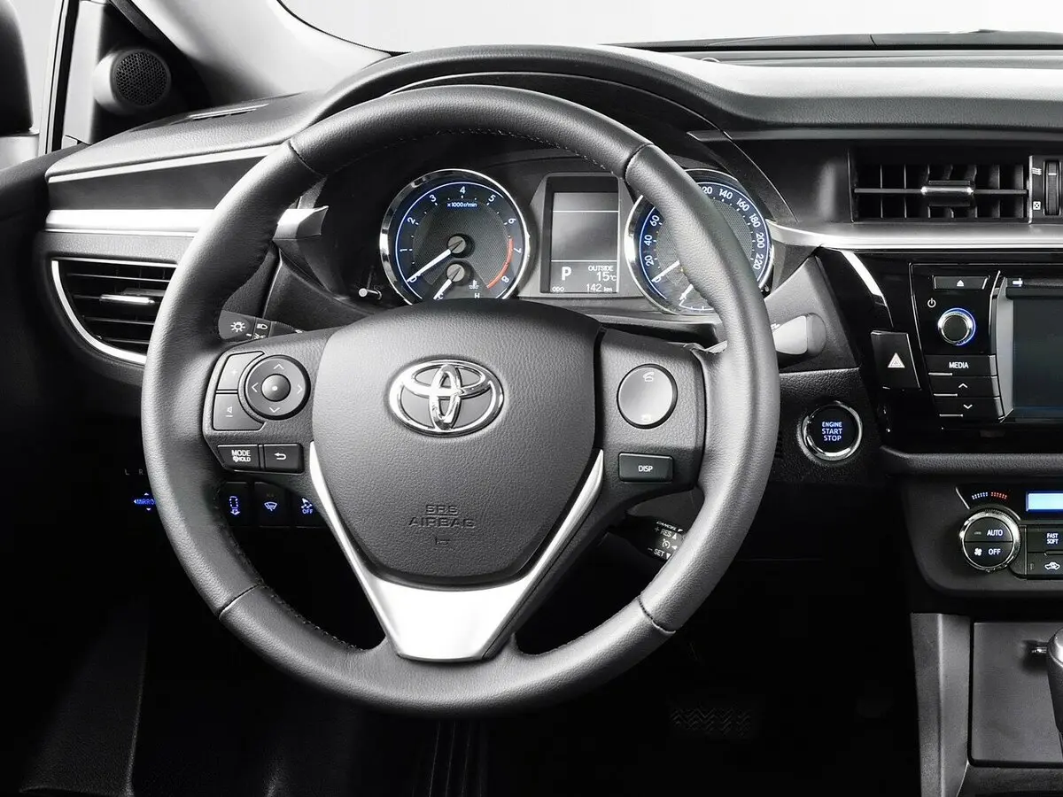 Toyota Corolla XI (E160, E170, E180) Седан — фото 9