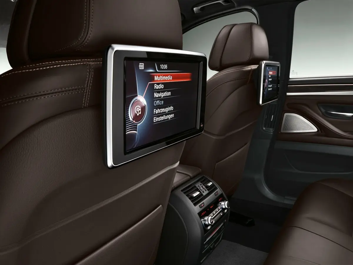 BMW 5 серии VI (F10/F11/F07) Рестайлинг Седан — фото 18