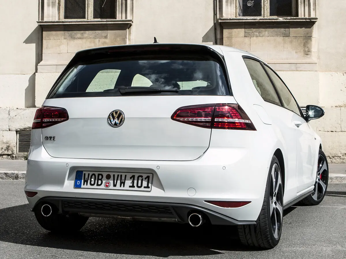Volkswagen Golf GTI VII Хэтчбек 3 дв. — photo 4