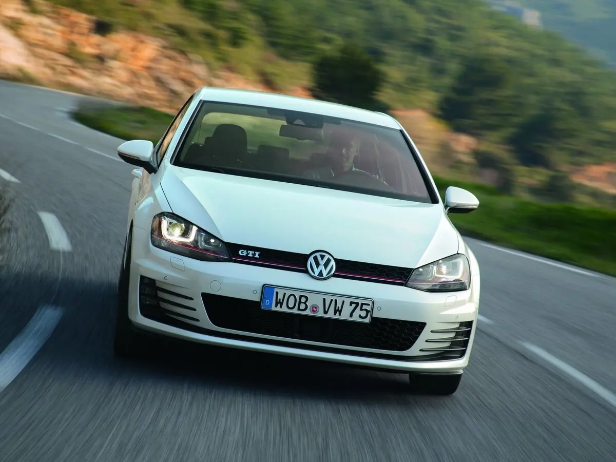Volkswagen Golf GTI VII Хэтчбек 5 дв. — сүрөт 3