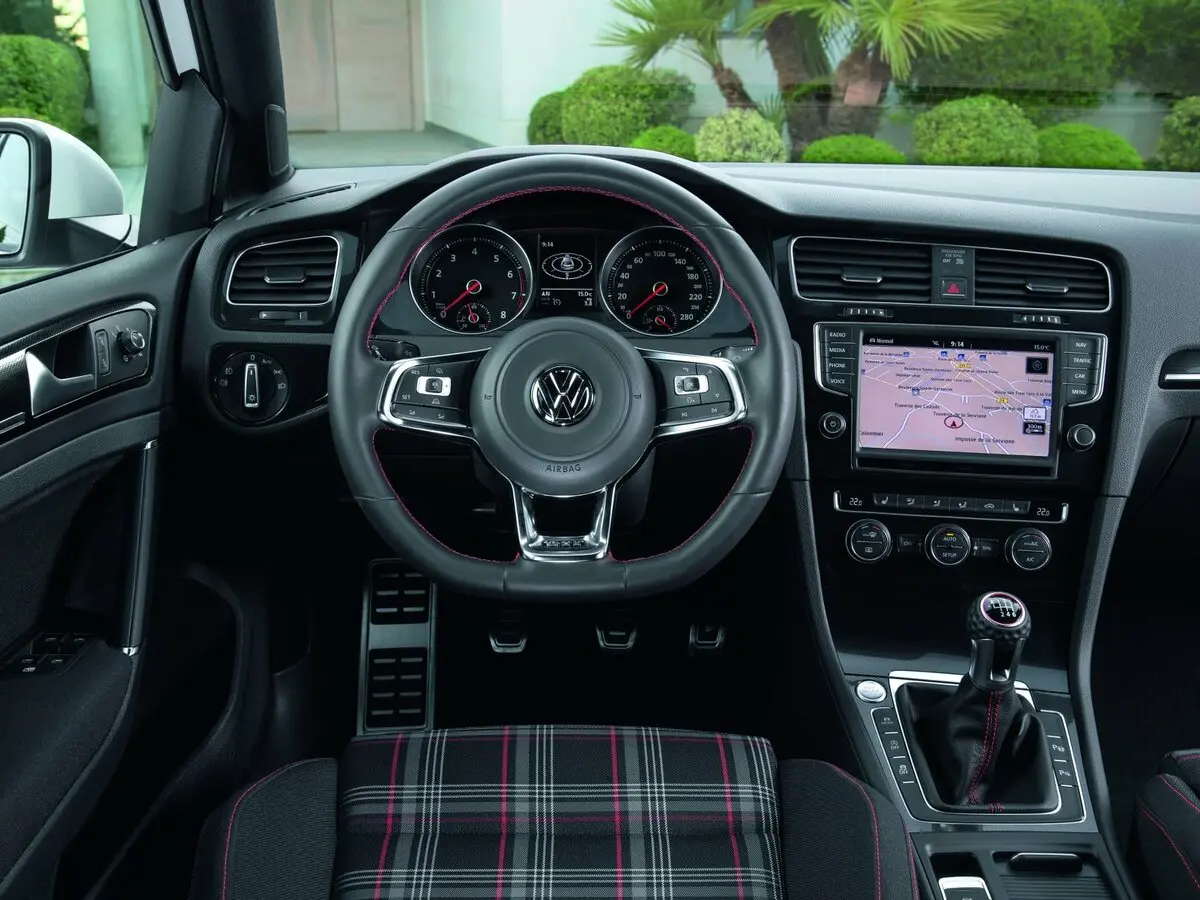 Volkswagen Golf GTI VII Хэтчбек 5 дв. — сүрөт 6