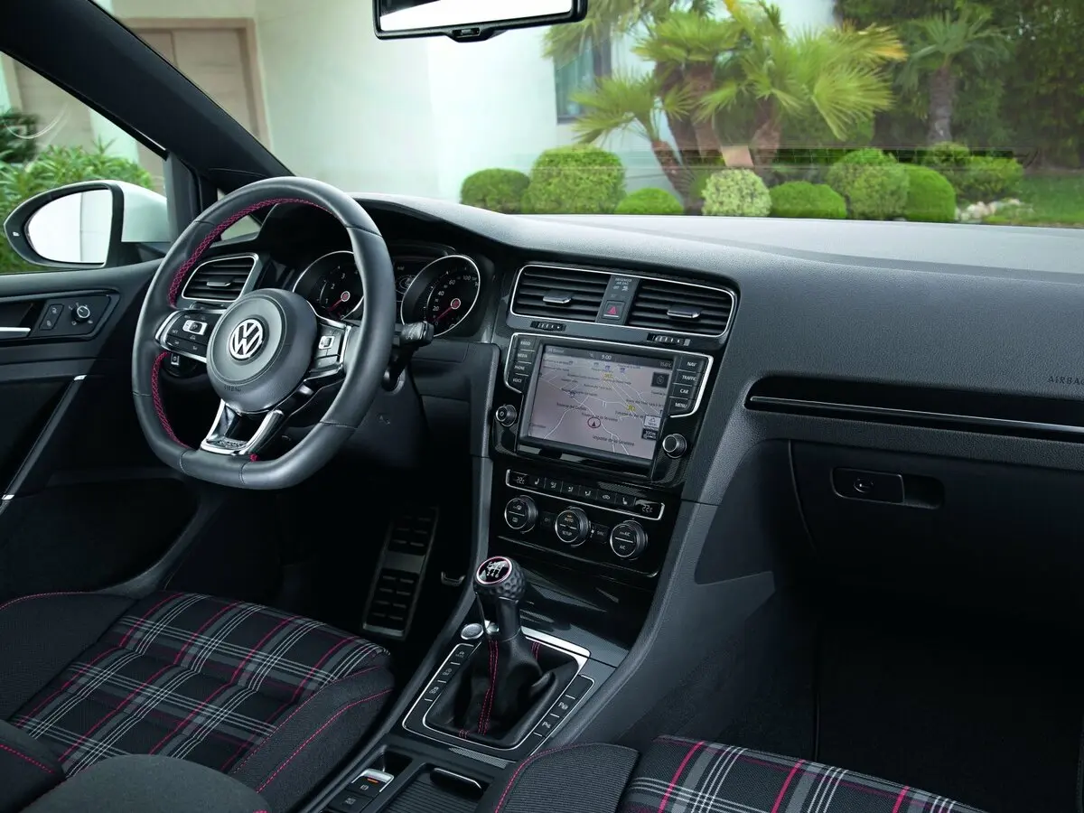 Volkswagen Golf GTI VII Хэтчбек 5 дв. — сүрөт 7