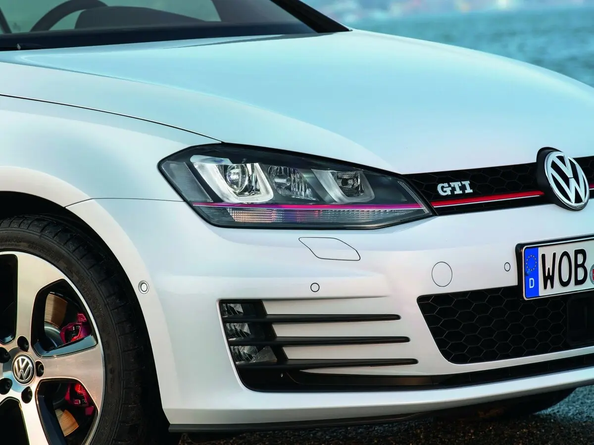 Volkswagen Golf GTI VII Хэтчбек 5 дв. — сүрөт 12