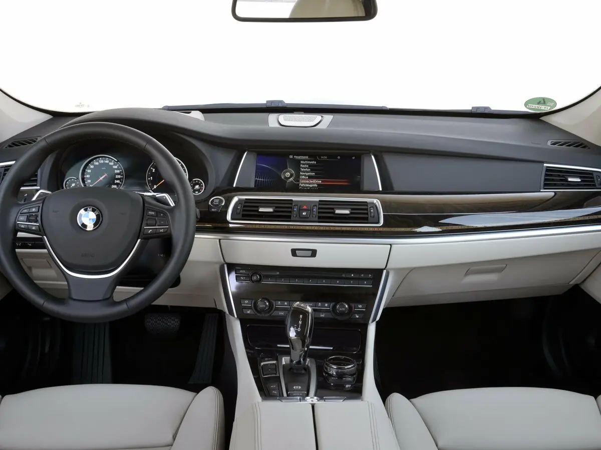BMW 5 серии VI (F10/F11/F07) Рестайлинг Лифтбек Gran Turismo — фото 6
