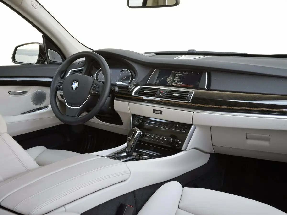 BMW 5 серии VI (F10/F11/F07) Рестайлинг Лифтбек Gran Turismo — фото 7