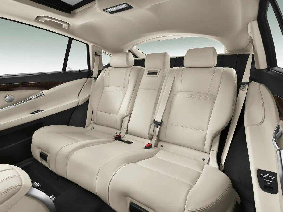 BMW 5 серии VI (F10/F11/F07) Рестайлинг Лифтбек Gran Turismo — фото 12
