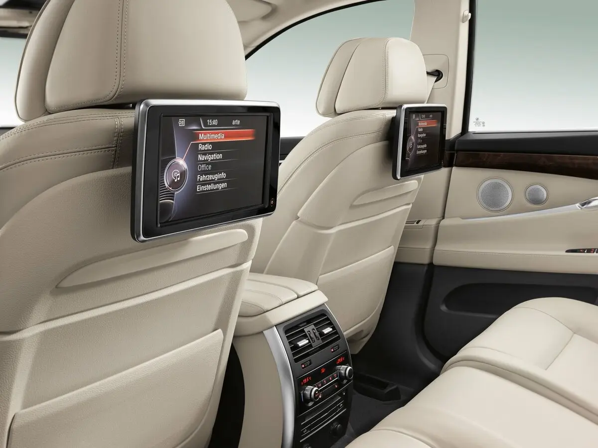 BMW 5 серии VI (F10/F11/F07) Рестайлинг Лифтбек Gran Turismo — фото 19