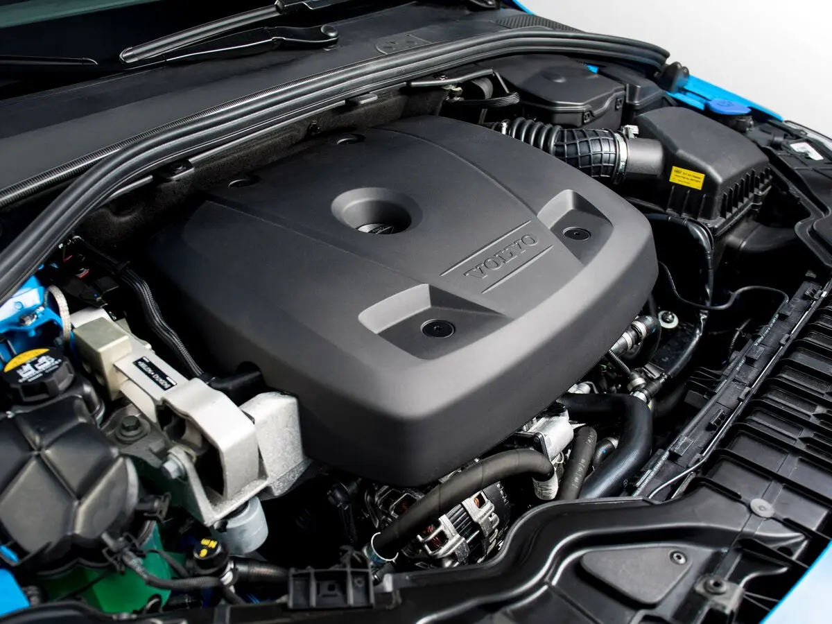 Volvo S60 II Рестайлинг Седан — photo 19