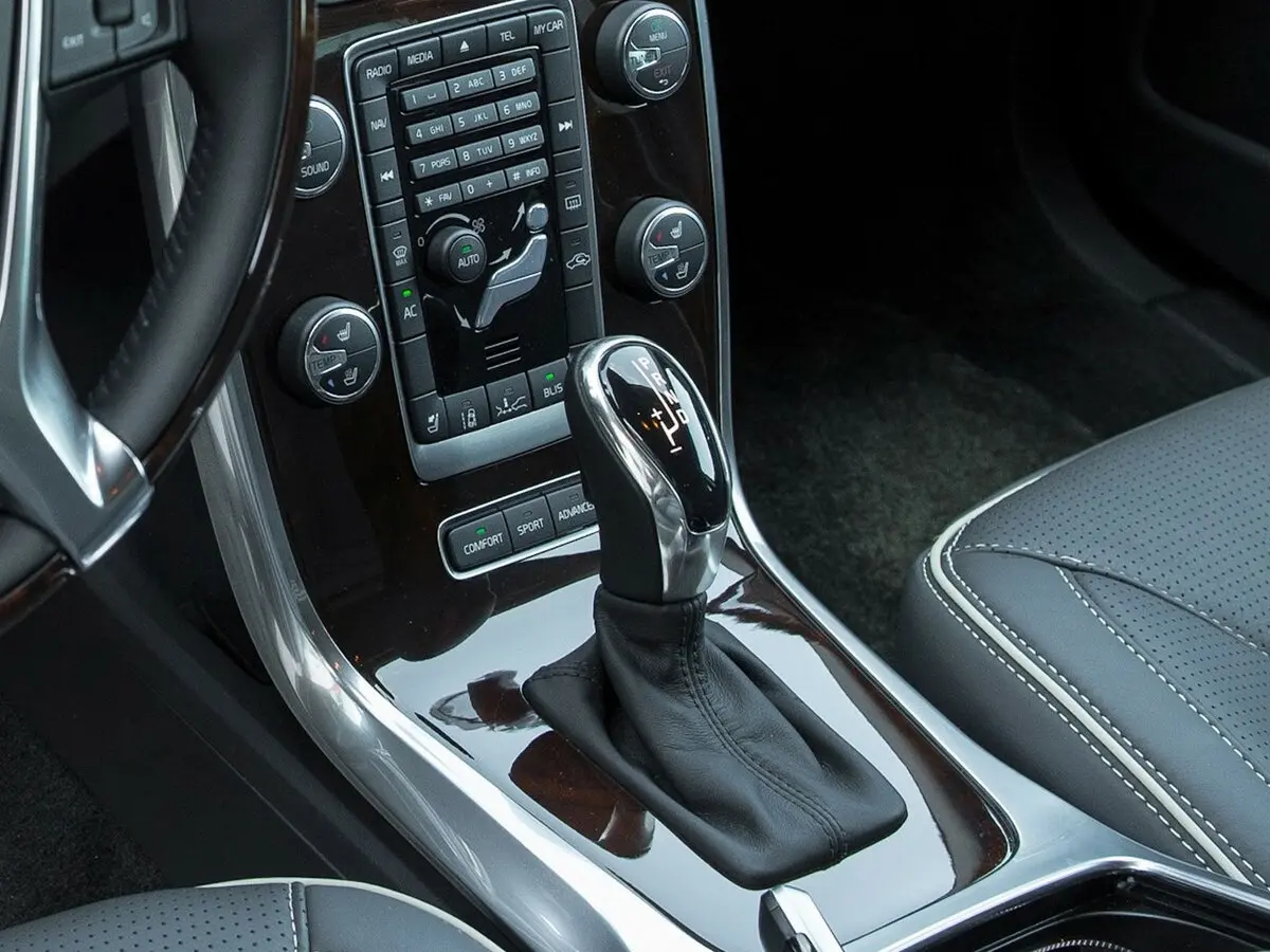Volvo S80 II Рестайлинг 2 Седан — сүрөт 12