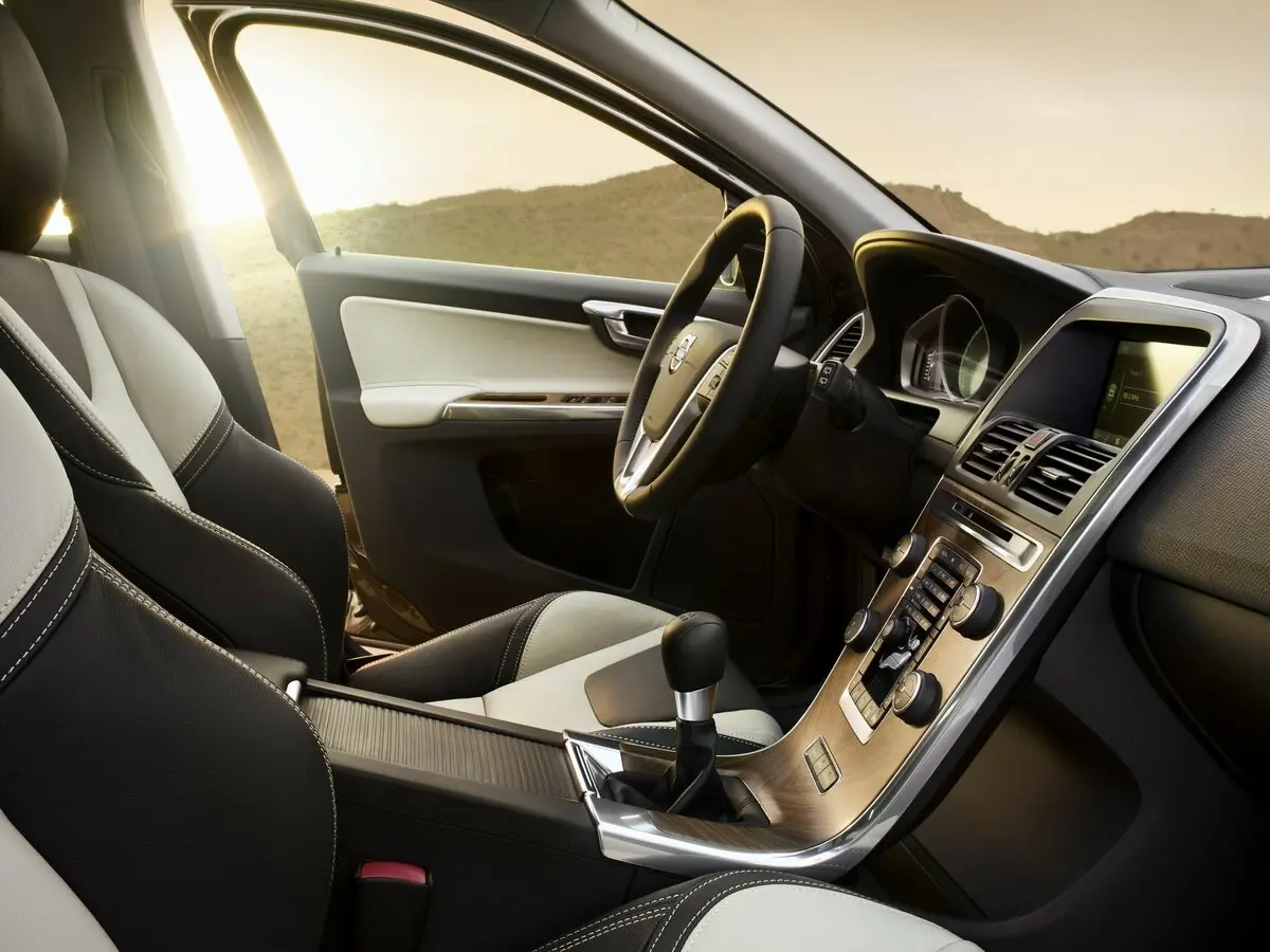 Volvo XC60 I Рестайлинг Внедорожник 5 дв. — сүрөт 7