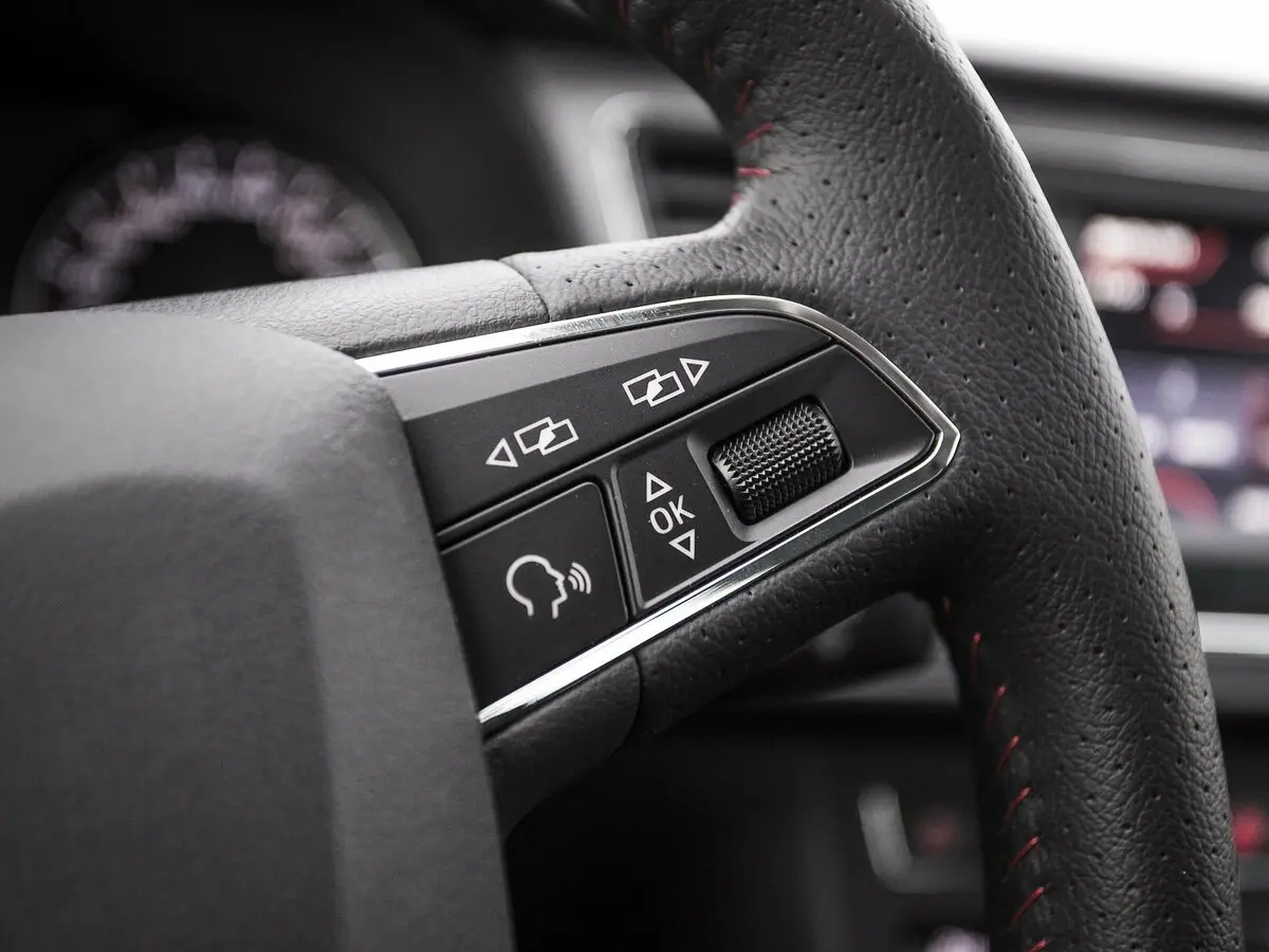 SEAT Leon III Хэтчбек 3 дв. — photo 23