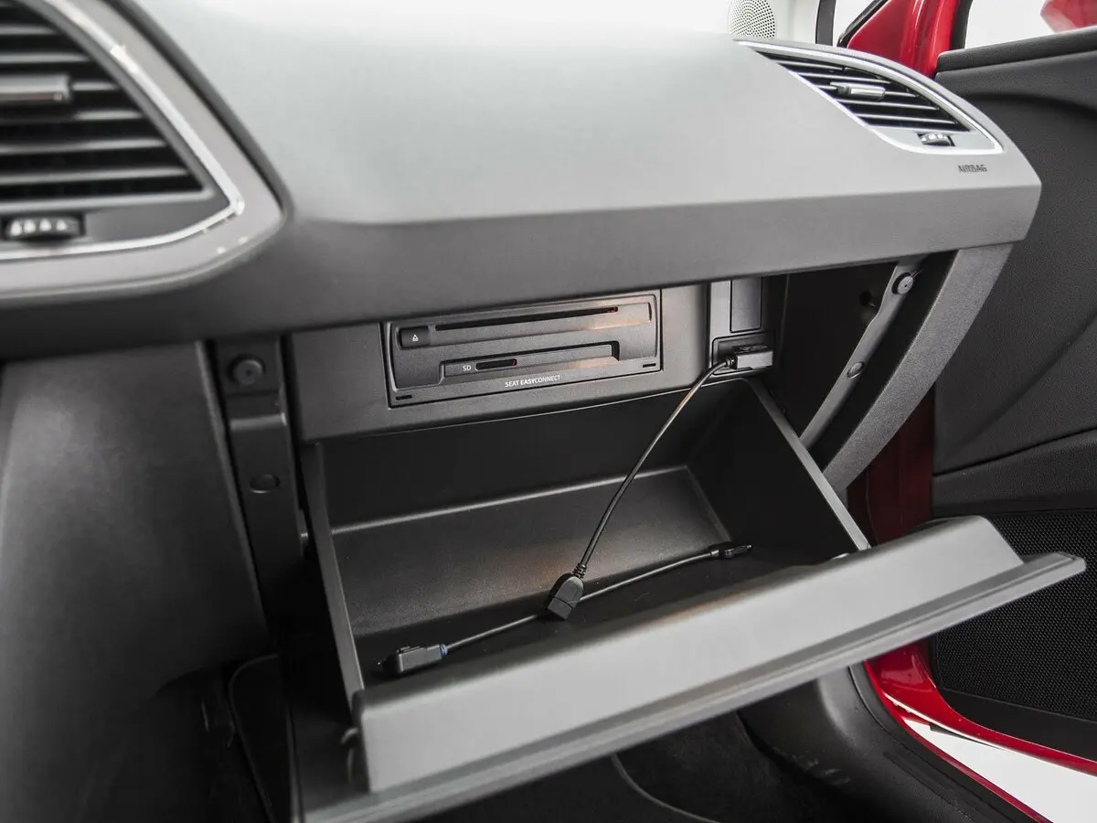 SEAT Leon III Хэтчбек 3 дв. — photo 27