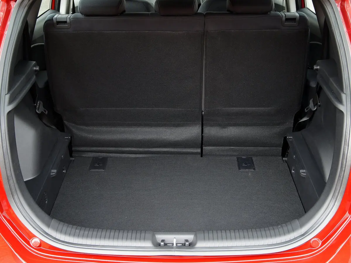 Hyundai ix20 I Хэтчбек 5 дв. — сүрөт 9