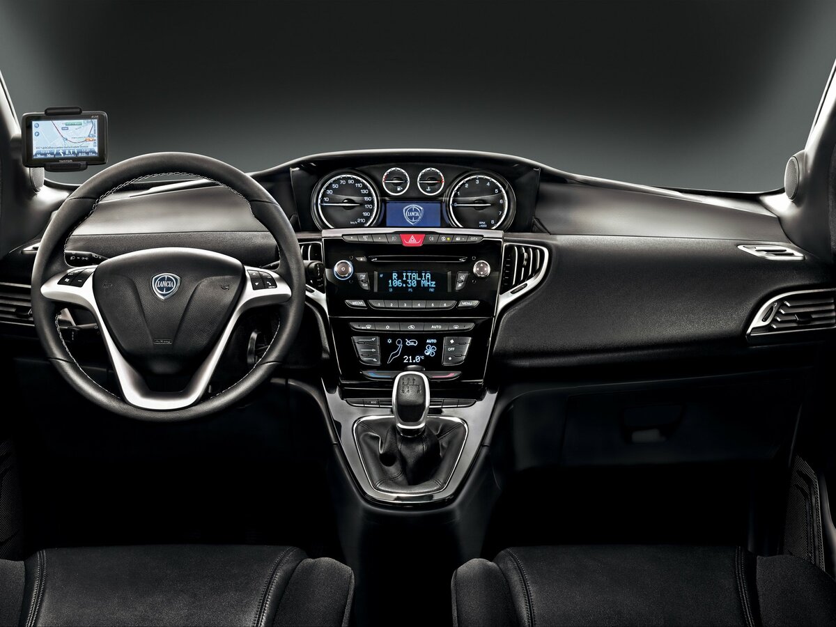 Lancia Ypsilon III (Type 846) Хэтчбек 5 дв. — фото 6