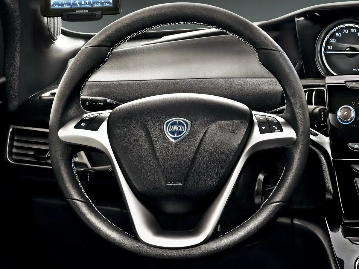 Lancia Ypsilon III (Type 846) Хэтчбек 5 дв. — 照片 10