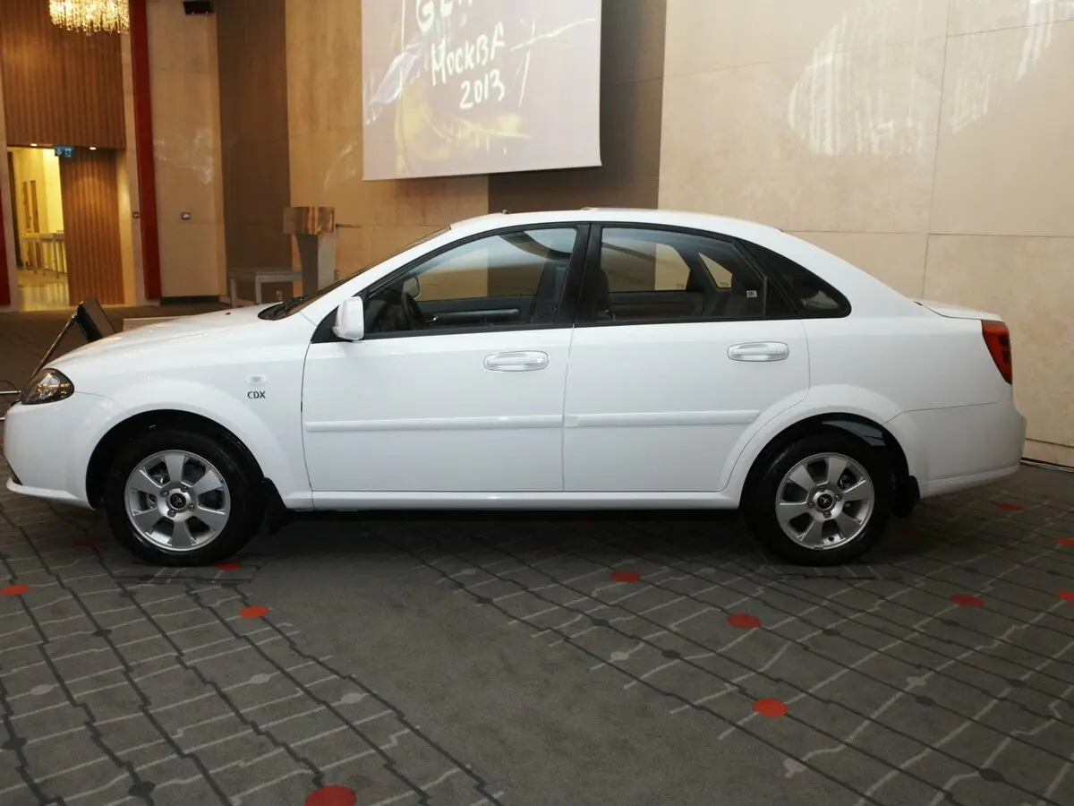 Daewoo Gentra II Седан — сүрөт 2