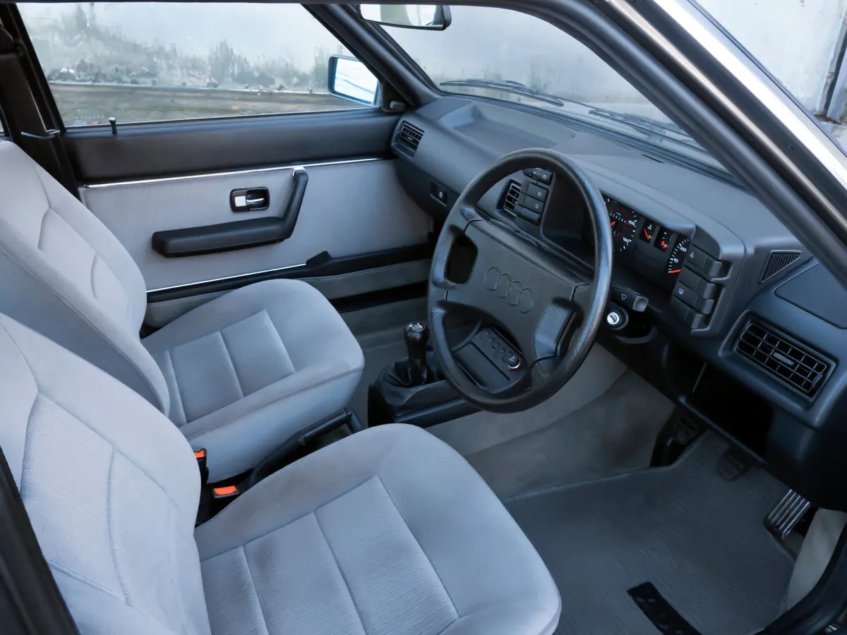 Audi 90 I (B2) Седан — photo 6