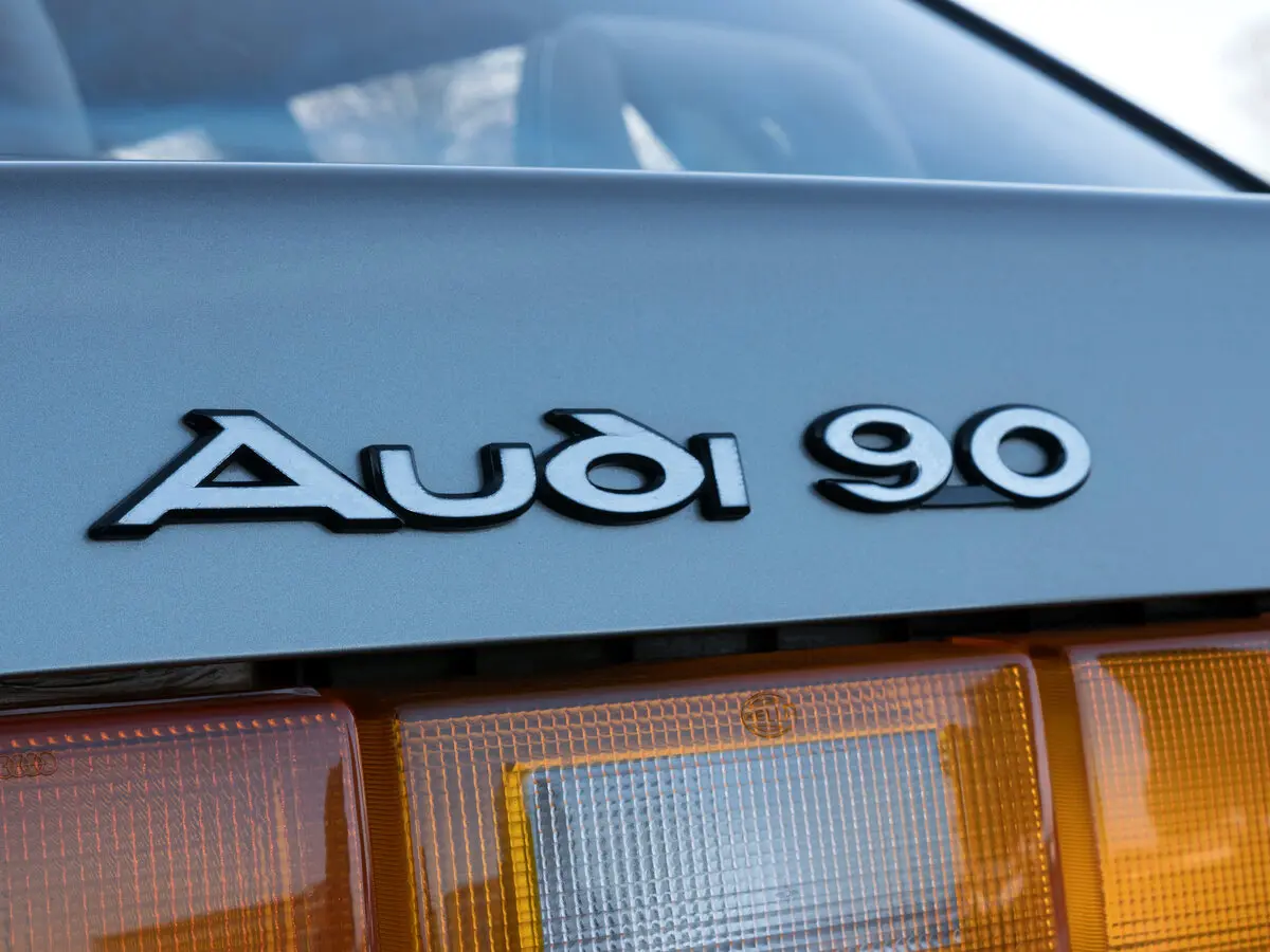 Audi 90 I (B2) Седан — photo 8