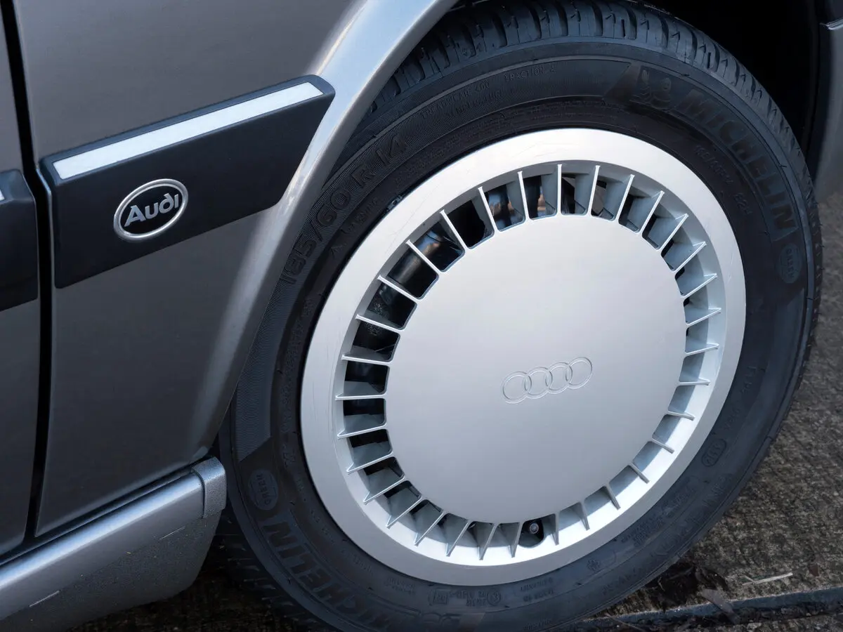 Audi 90 I (B2) Седан — photo 9