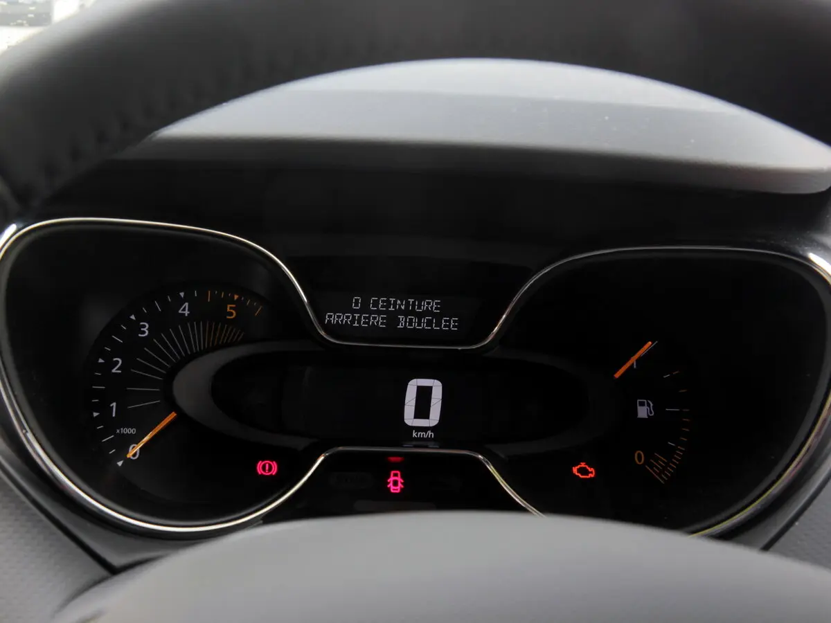 Renault Captur I Внедорожник 5 дв. — сүрөт 9