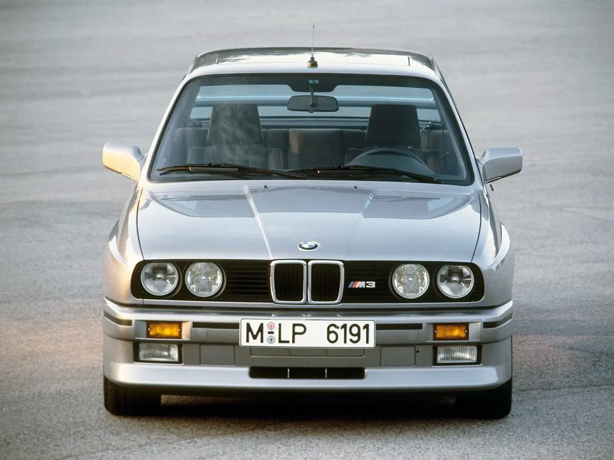 BMW M3 I (E30) Купе — сүрөт 3