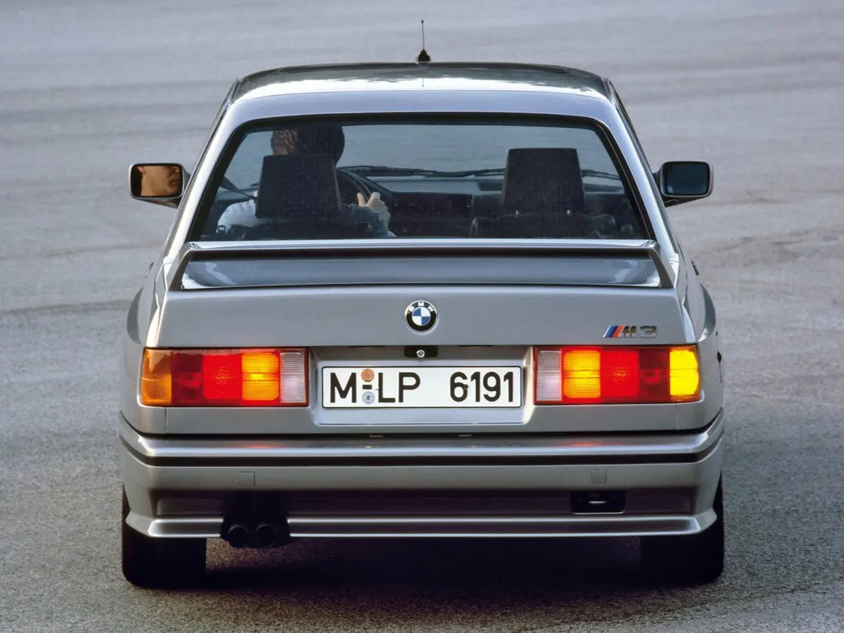 BMW M3 I (E30) Купе — сүрөт 4