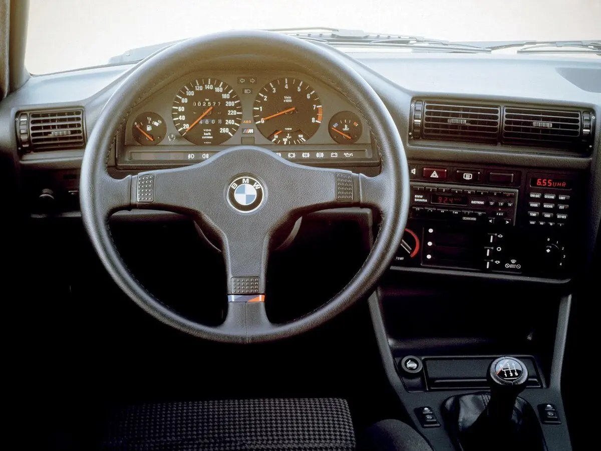 BMW M3 I (E30) Купе — сүрөт 5