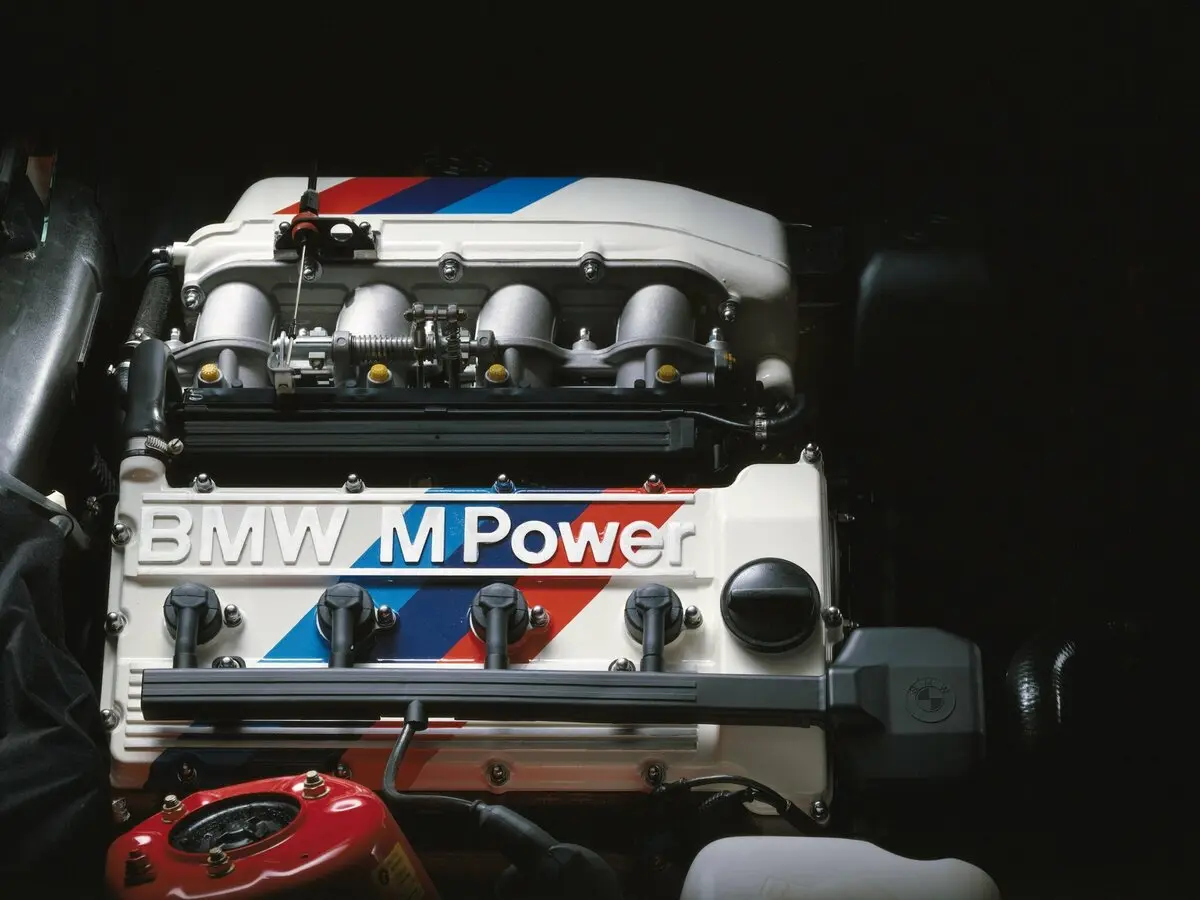 BMW M3 I (E30) Купе — сүрөт 8