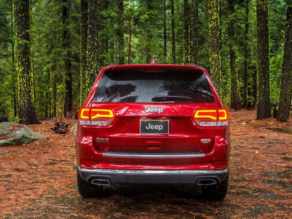 Jeep Grand Cherokee IV (WK2) Рестайлинг Внедорожник 5 дв. — photo 4