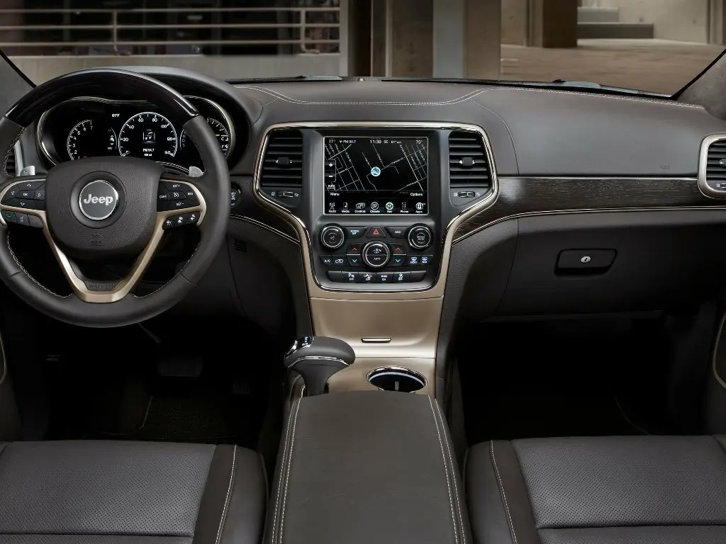Jeep Grand Cherokee IV (WK2) Рестайлинг Внедорожник 5 дв. — photo 5