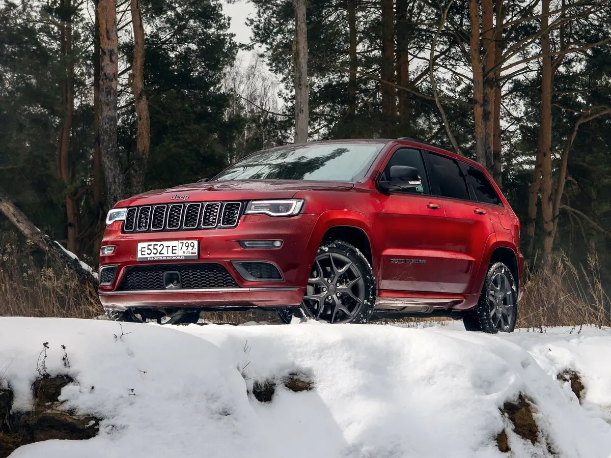 Jeep Grand Cherokee IV (WK2) Рестайлинг Внедорожник 5 дв. — photo 14
