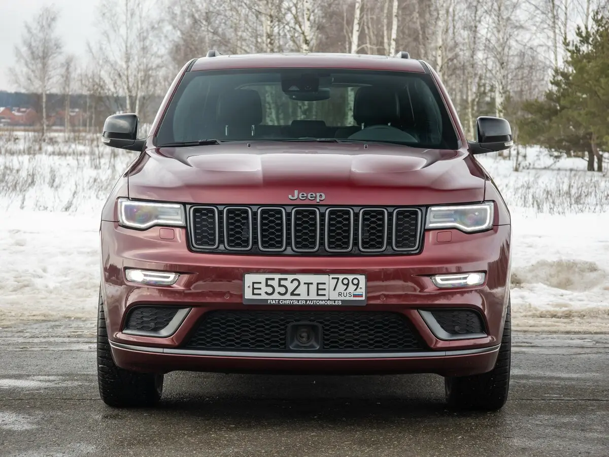 Jeep Grand Cherokee IV (WK2) Рестайлинг Внедорожник 5 дв. — photo 16