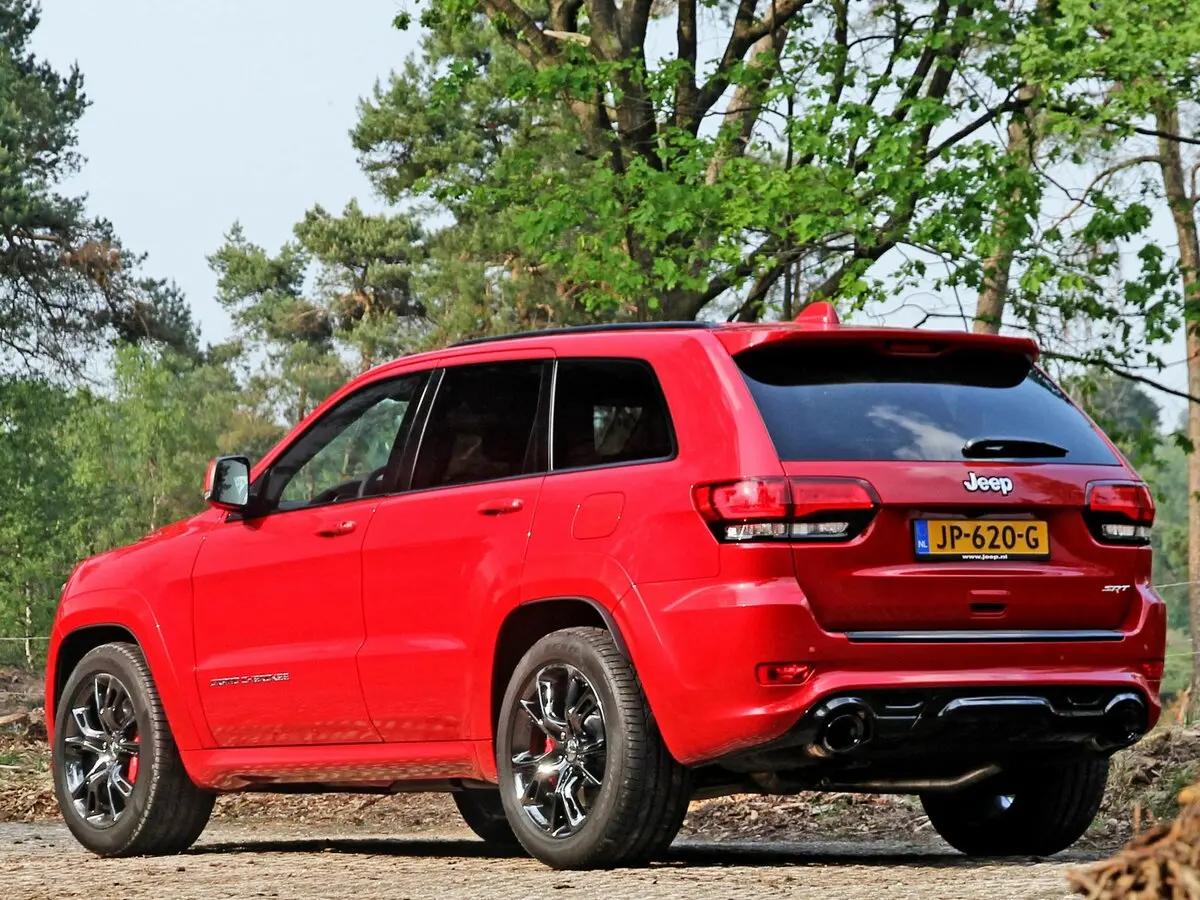 Jeep Grand Cherokee IV (WK2) Рестайлинг Внедорожник 5 дв. SRT — photo 5