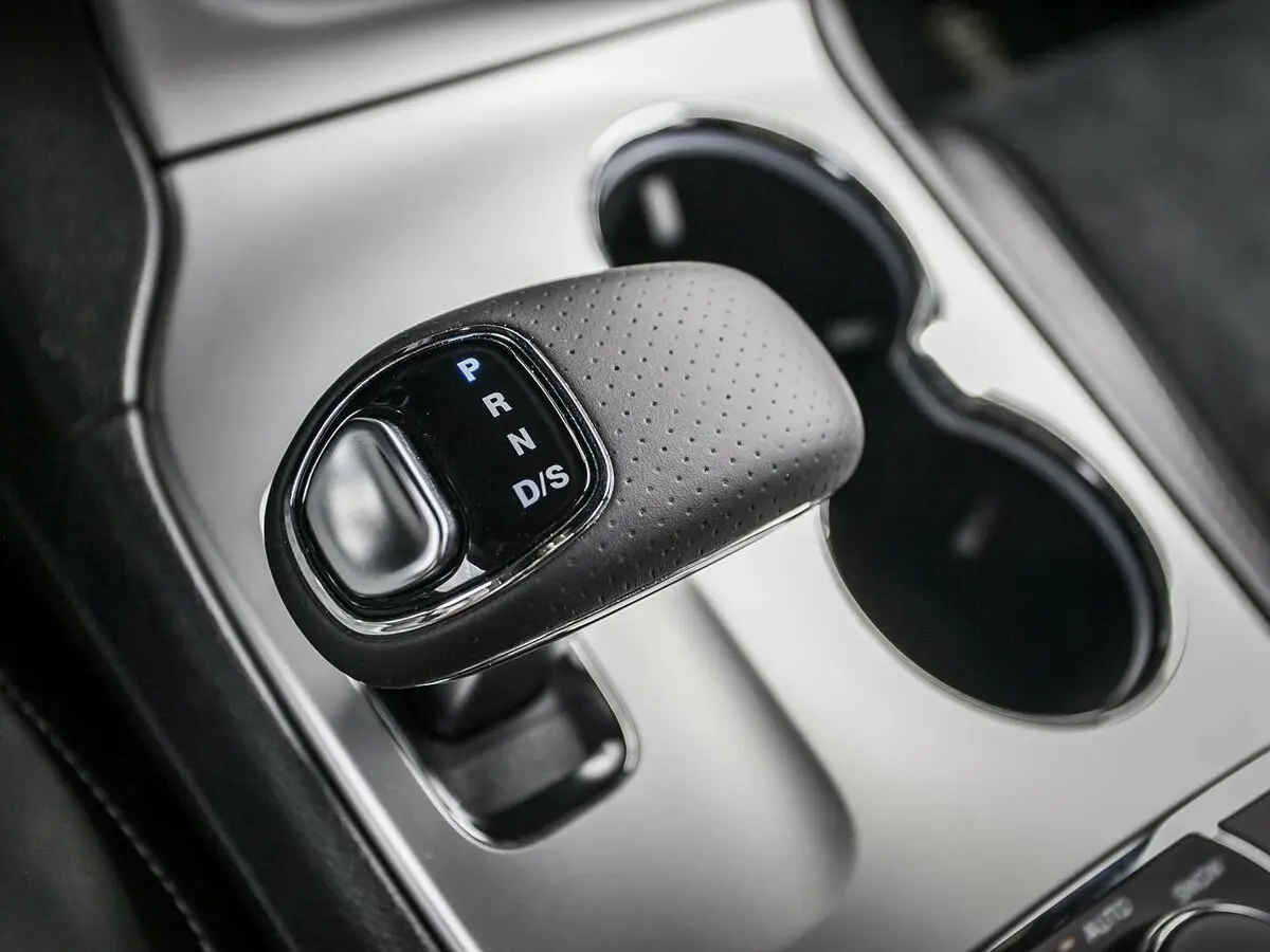 Jeep Grand Cherokee IV (WK2) Рестайлинг Внедорожник 5 дв. SRT — photo 23