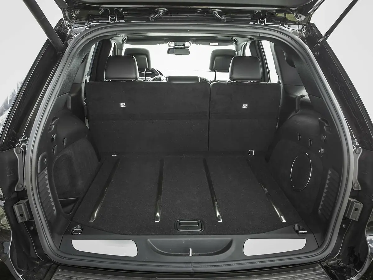 Jeep Grand Cherokee IV (WK2) Рестайлинг Внедорожник 5 дв. SRT — photo 24