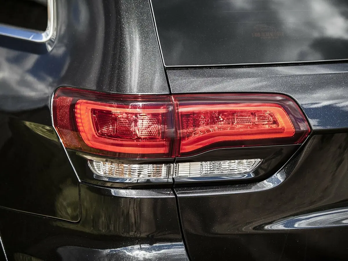 Jeep Grand Cherokee IV (WK2) Рестайлинг Внедорожник 5 дв. SRT — photo 27