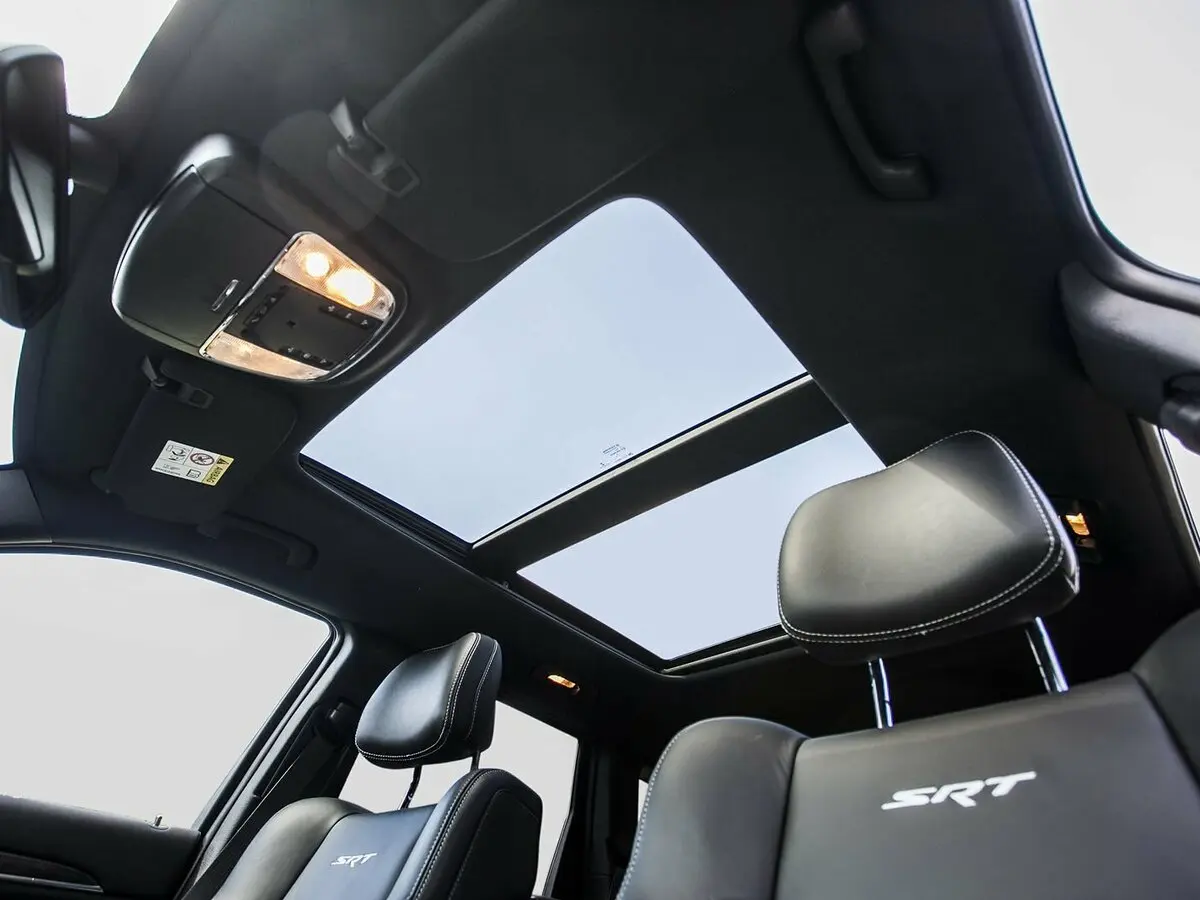 Jeep Grand Cherokee IV (WK2) Рестайлинг Внедорожник 5 дв. SRT — photo 28