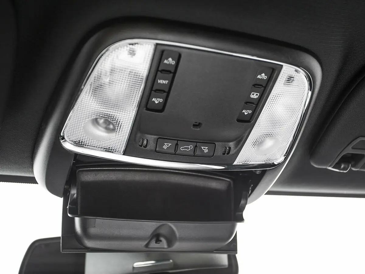 Jeep Grand Cherokee IV (WK2) Рестайлинг Внедорожник 5 дв. SRT — photo 29