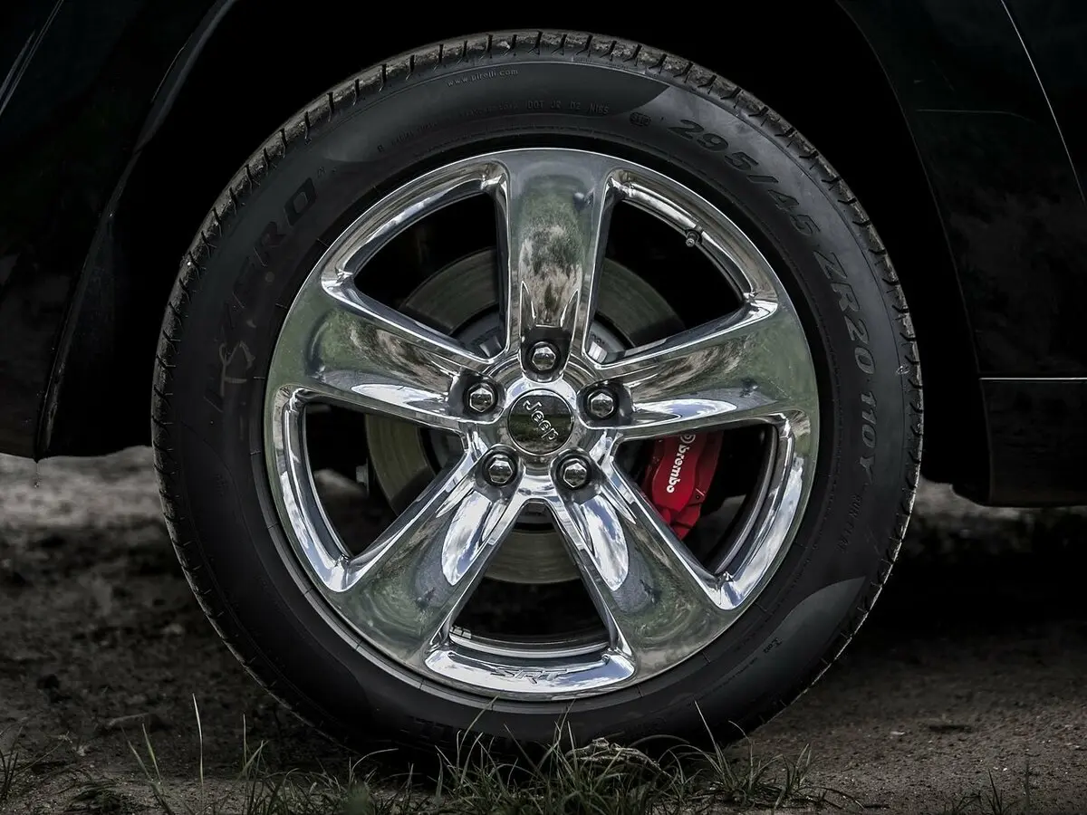 Jeep Grand Cherokee IV (WK2) Рестайлинг Внедорожник 5 дв. SRT — photo 30