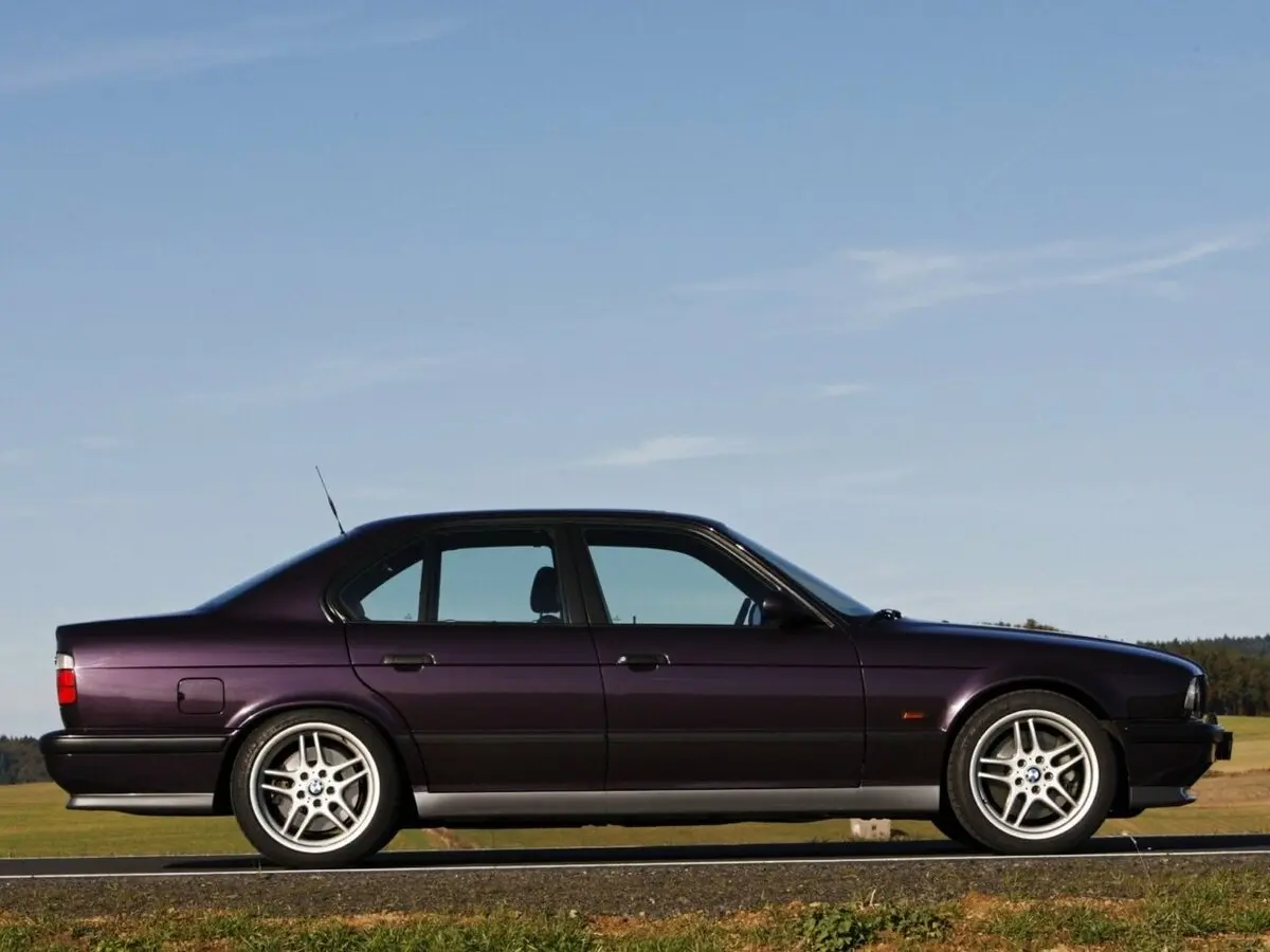 BMW M5 II (E34) Седан — photo 2